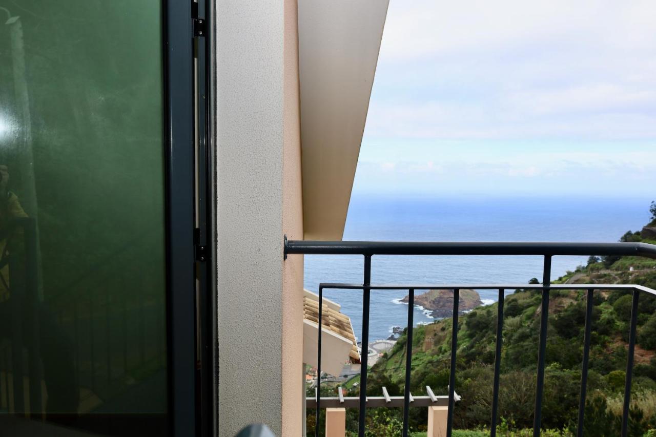 Paradise Ocean View By Analodges Porto Moniz Exterior photo